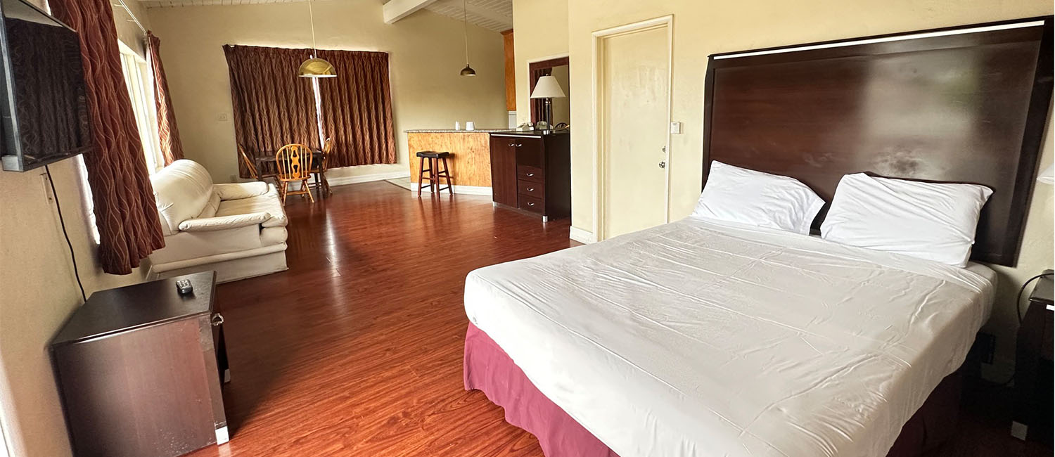 WELCOME TO TOWN AND COUNTRY INN COMFORTABLE & AFFORDABLE ACCOMMODATIONS IN SANTA MARIA