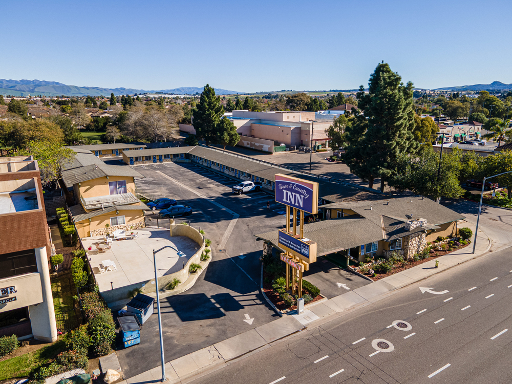 T & C Inn - Aerial View