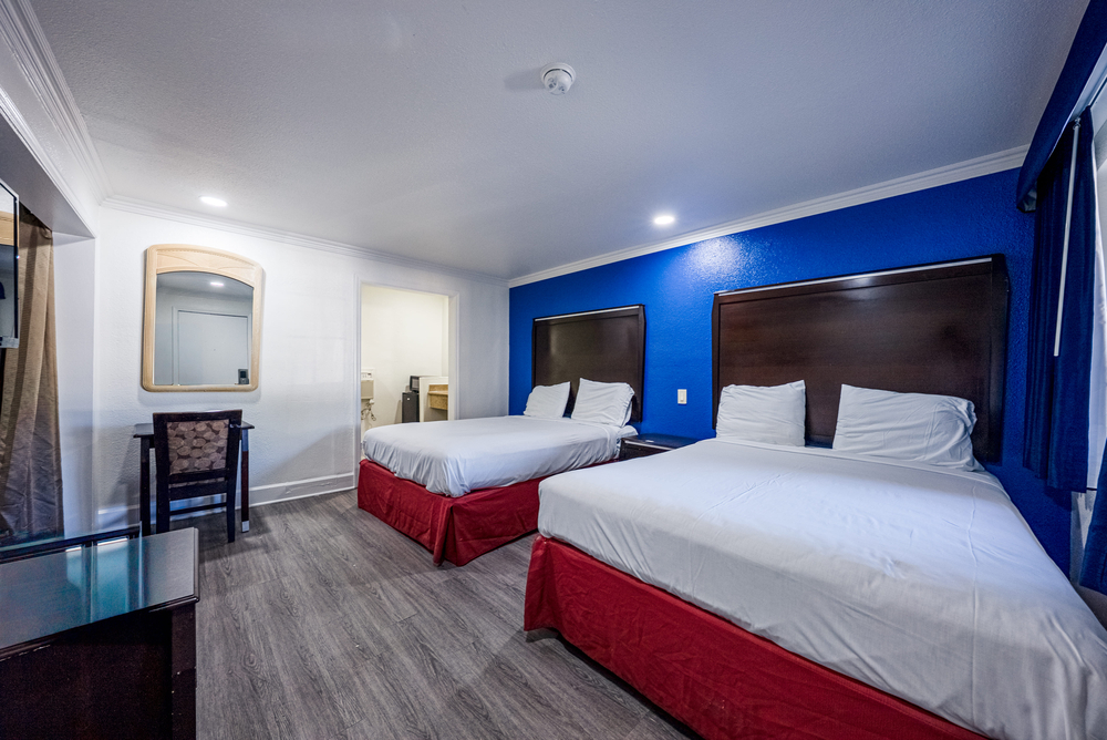 T & C Inn - Guestroom