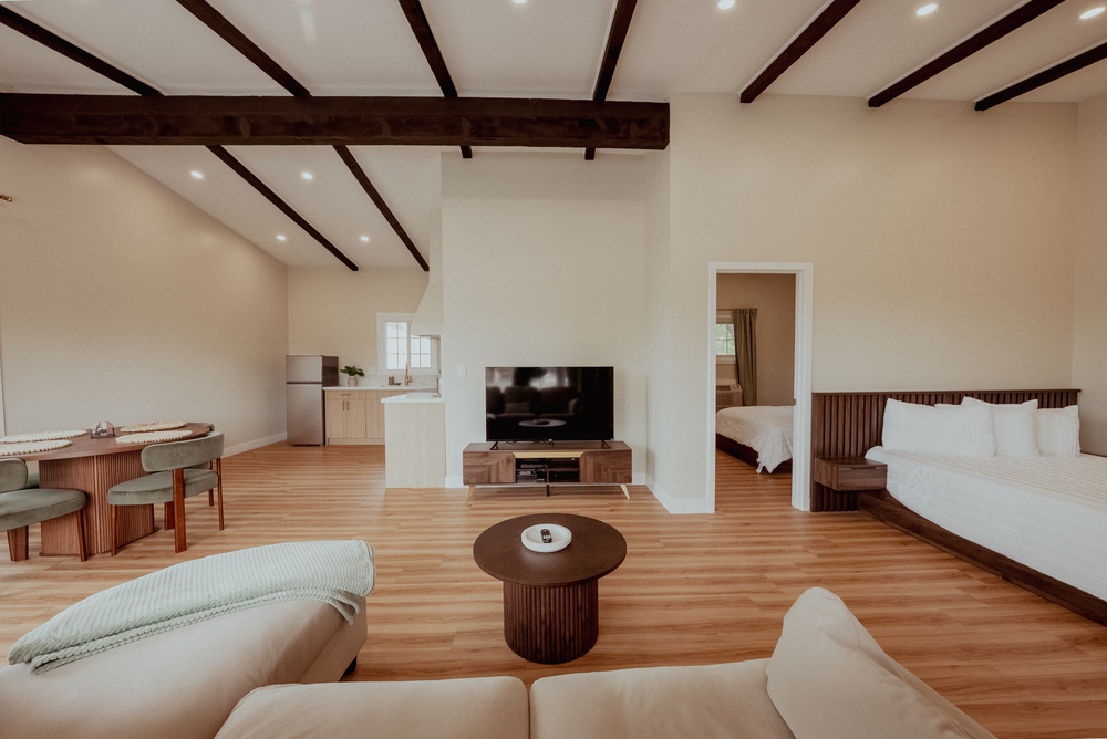 T & C Inn - Guestroom